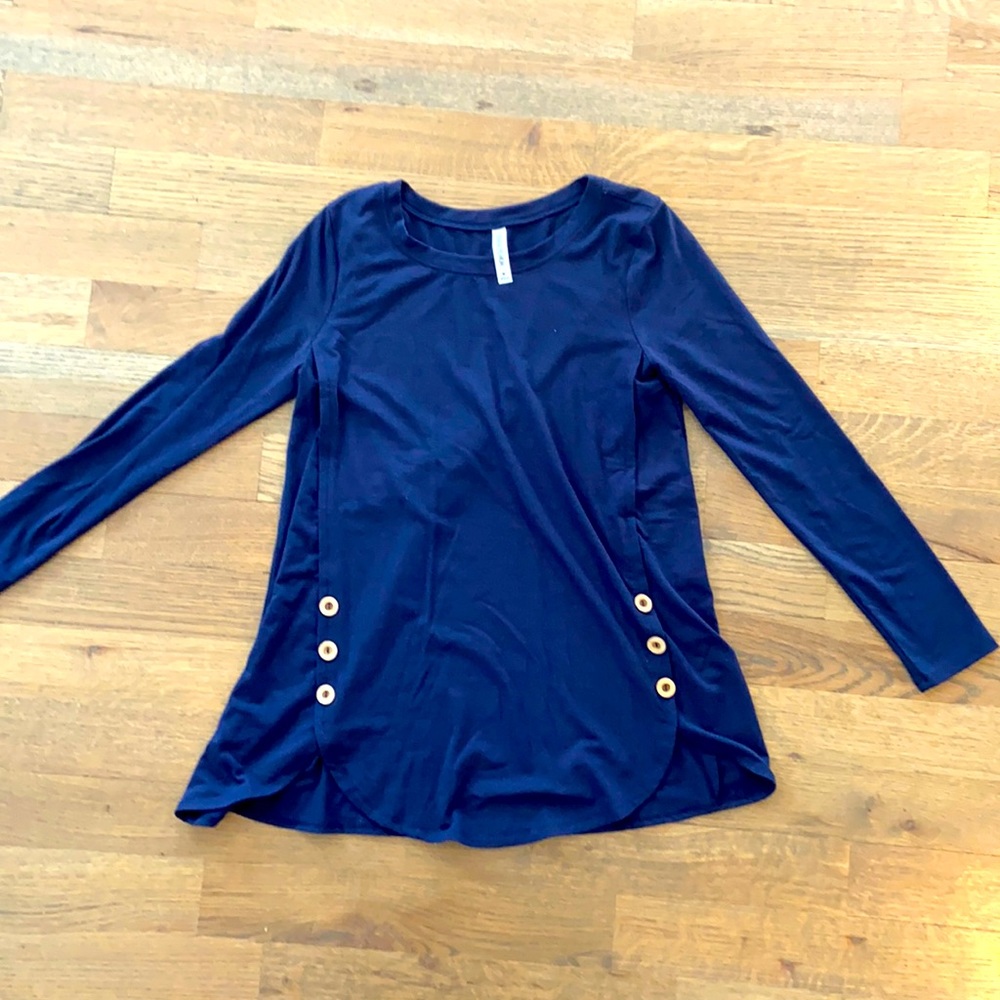 Long sleeve shirt